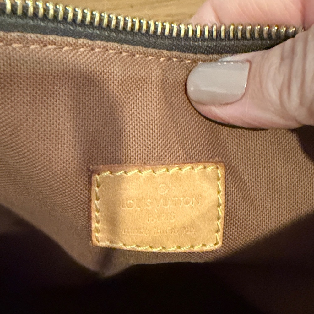 Louis Vuitton Monogram Brown Messenger Bag- great used condition - Picture 14 of 16